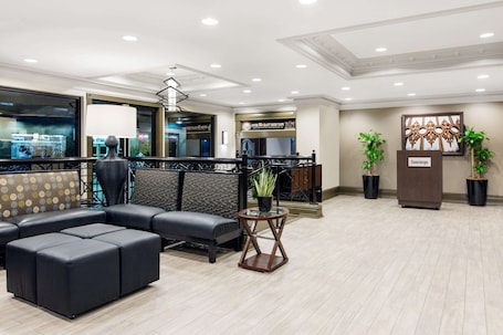 Lobby. Wyndham New Orleans - French Quarter