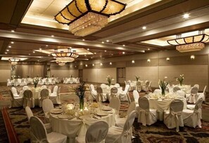 Banquet hall - Radisson Hotel Hauppauge-Long Island (Hauppauge)