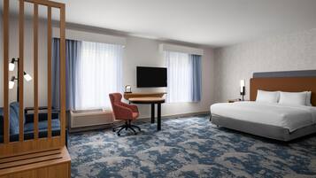 Suite, 1 King-Bett, barrierefrei, Nichtraucher | Hochwertige Bettwaren, Pillowtop-Betten, Zimmersafe