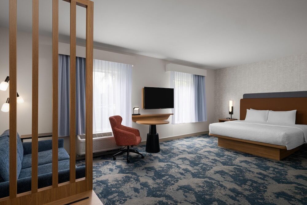 Premium bedding, pillowtop beds, in-room safe, blackout drapes