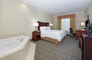 One king studio whirlpool non smoking | Living area | Flat-screen TV, video game console, pay films
