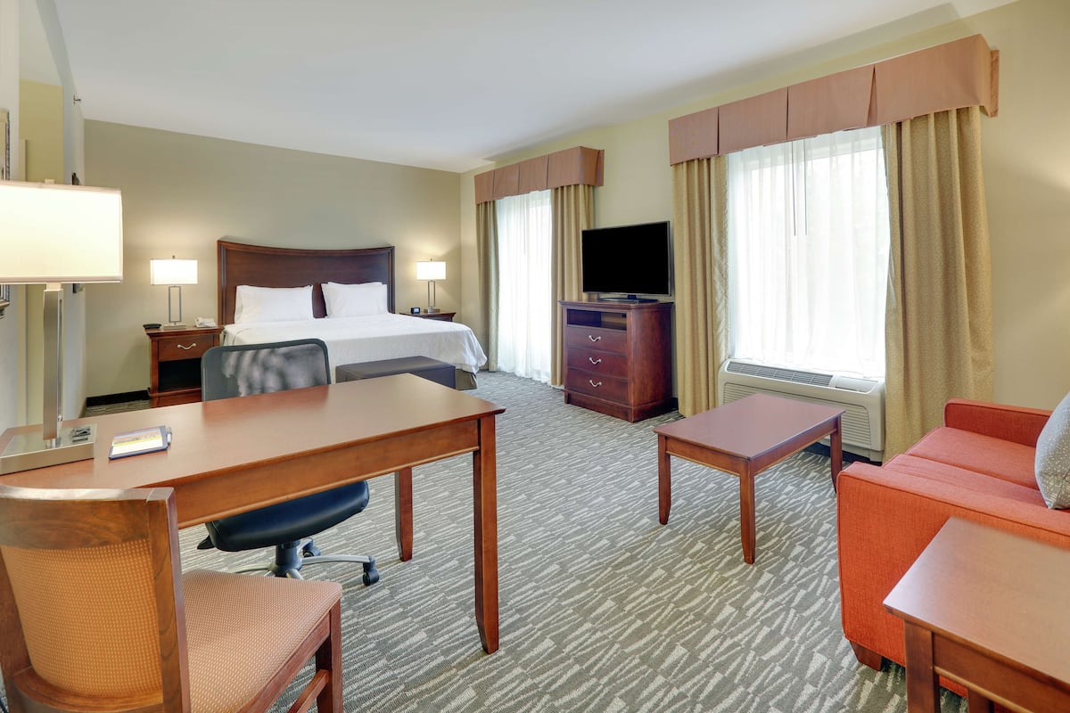 Premium bedding, pillowtop beds, in-room safe, blackout drapes
