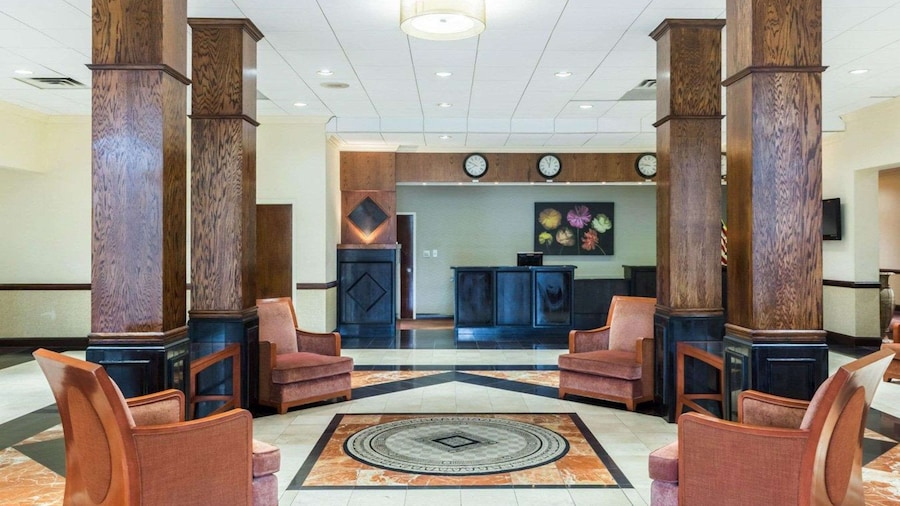 Clarion Hotel Somerset - New Brunswick