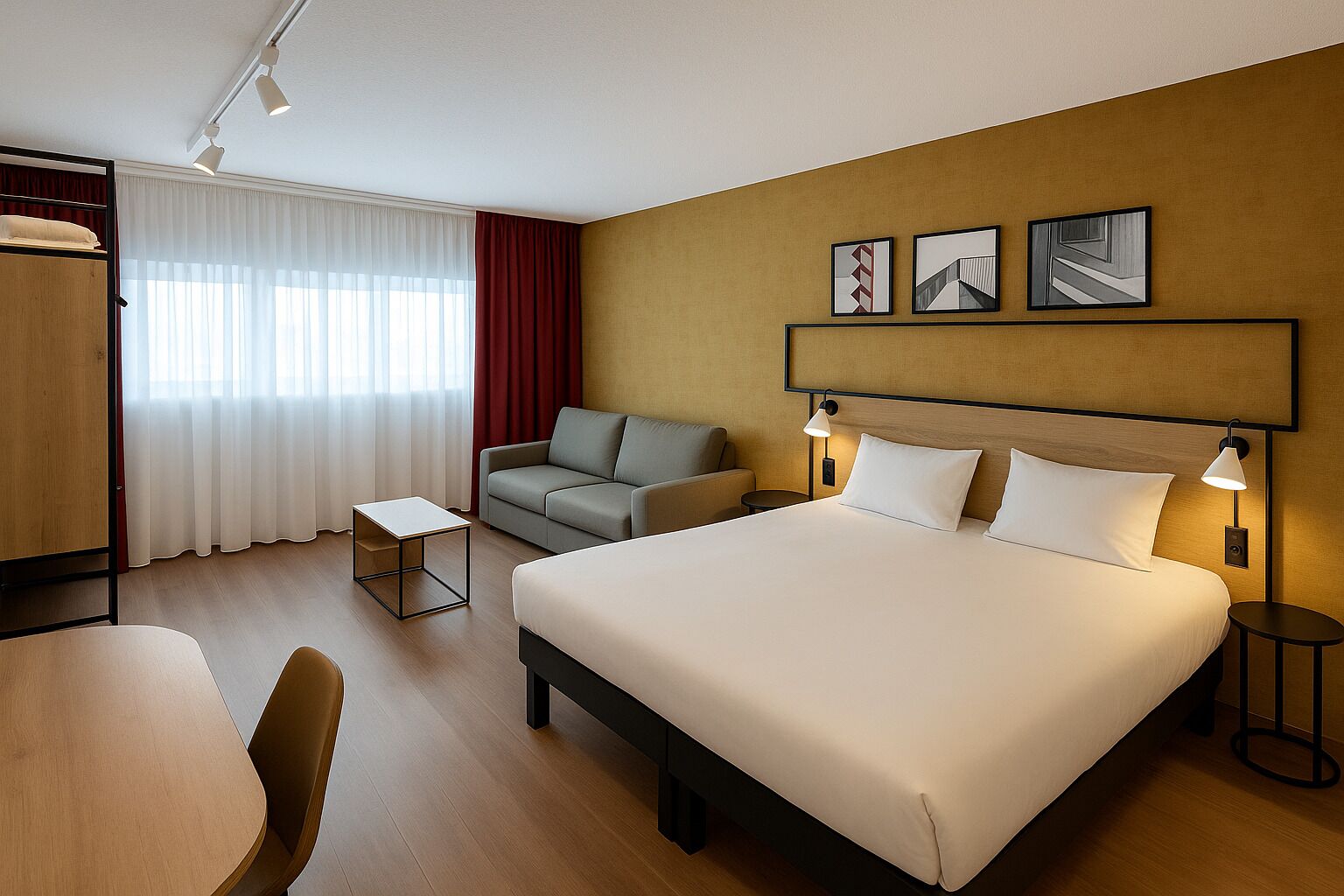 Premium kamer, 1 tweepersoonsbed met slaapbank | Luxe beddengoed, pillowtop-bedden, een kluis op de kamer, een bureau