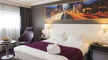 Premium bedding, in-room safe, desk, blackout curtains