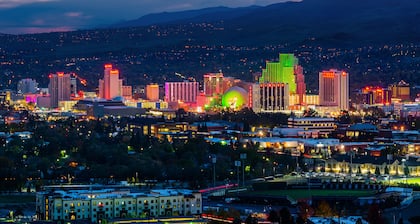 Ramada by Wyndham Reno Hotel and Casino