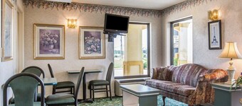 Key West Inn - Montgomery South