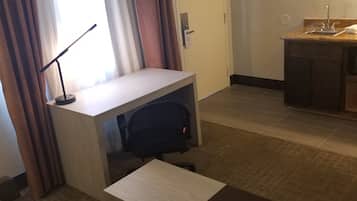 Suite, 1 Queen Bed, Non Smoking, Refrigerator & Microwave (Living Room) | Living area | Flat-screen TV