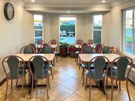 Desayuno continental incluido todos los días 