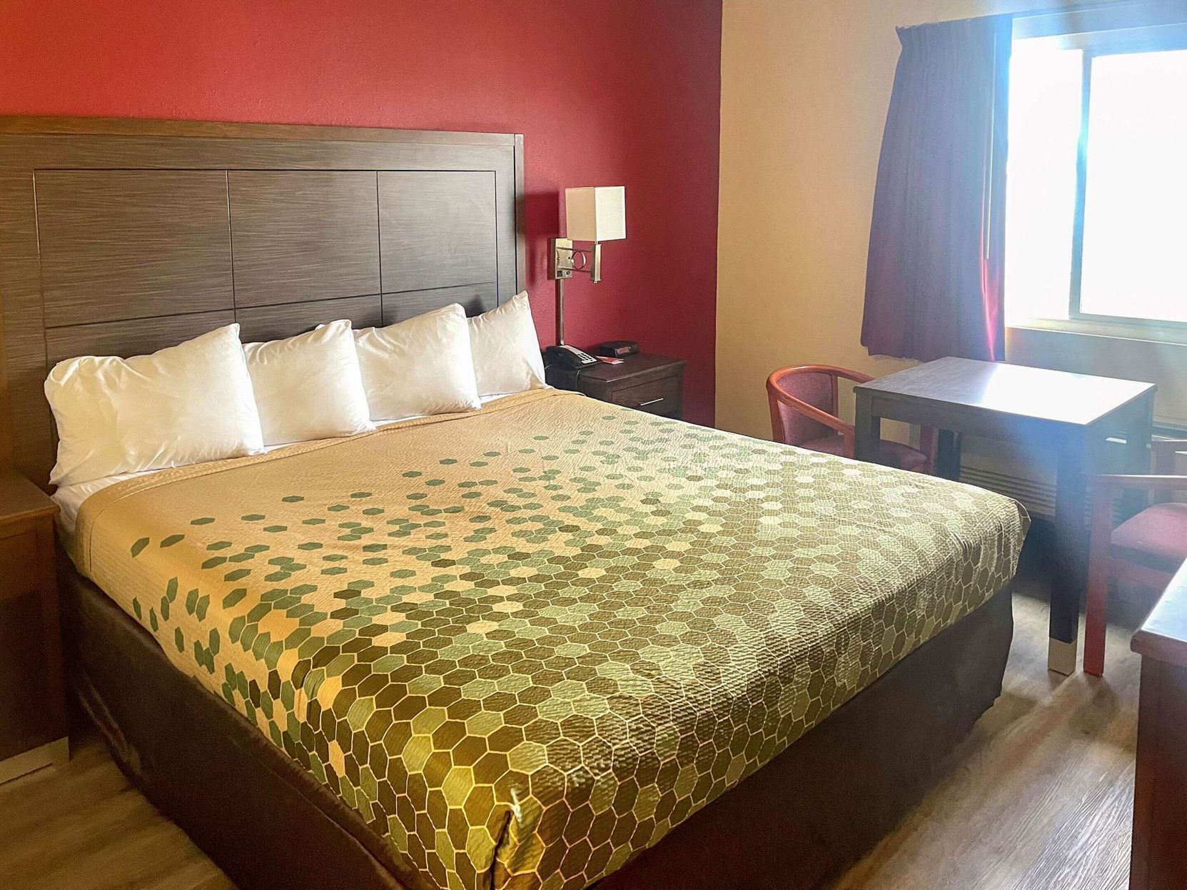 Wi-Fi de cortesia, roupa de cama