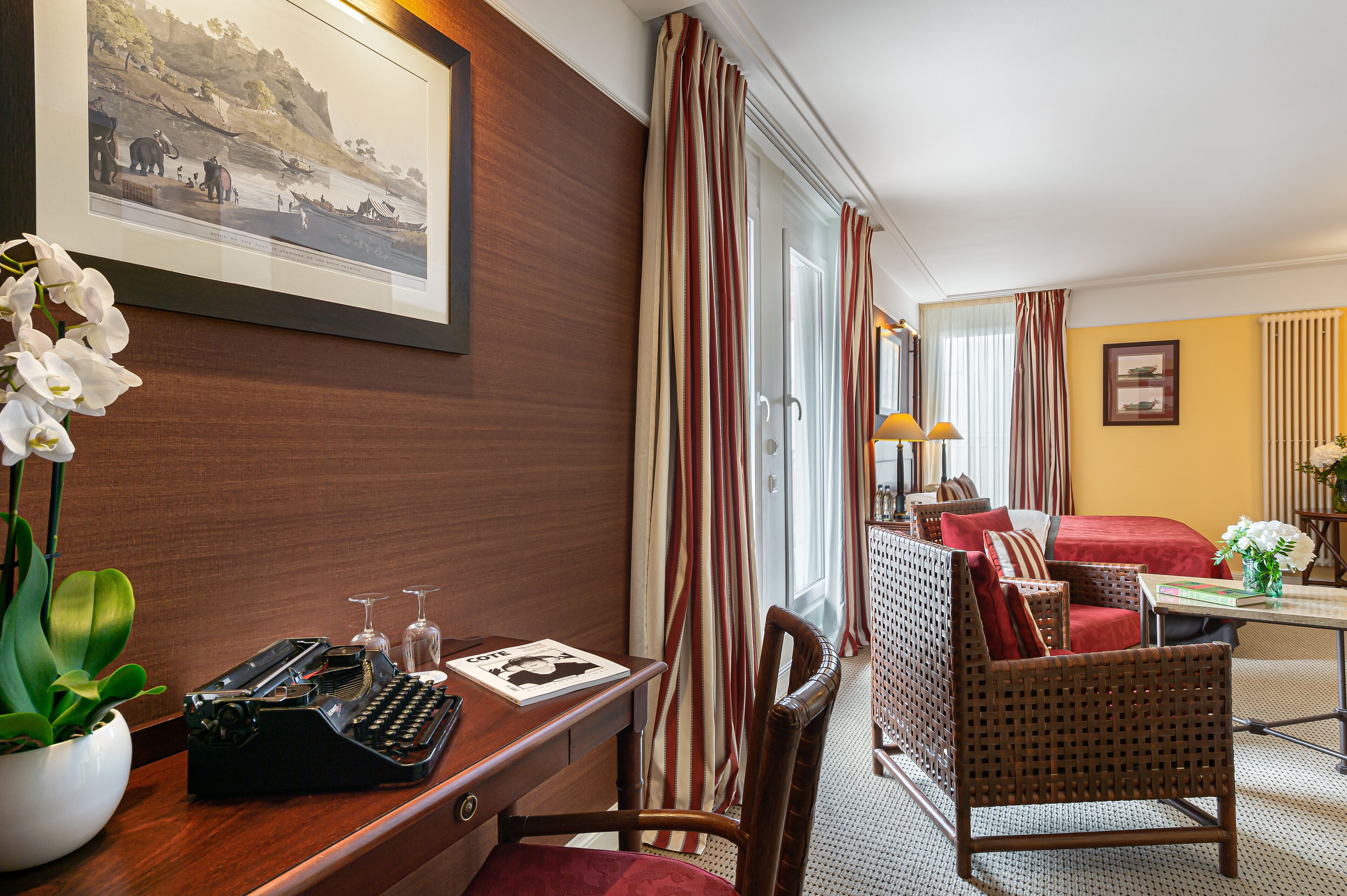 junior suite | minibar, in-room safe, desk, laptop workspace