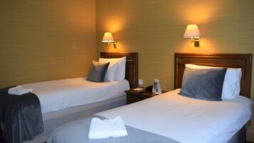 Classic Twin Room, Ensuite, Garden View