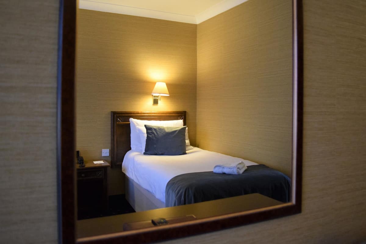 Single Room, Ensuite, City View | 1 bedroom, desk, blackout drapes, iron/ironing board