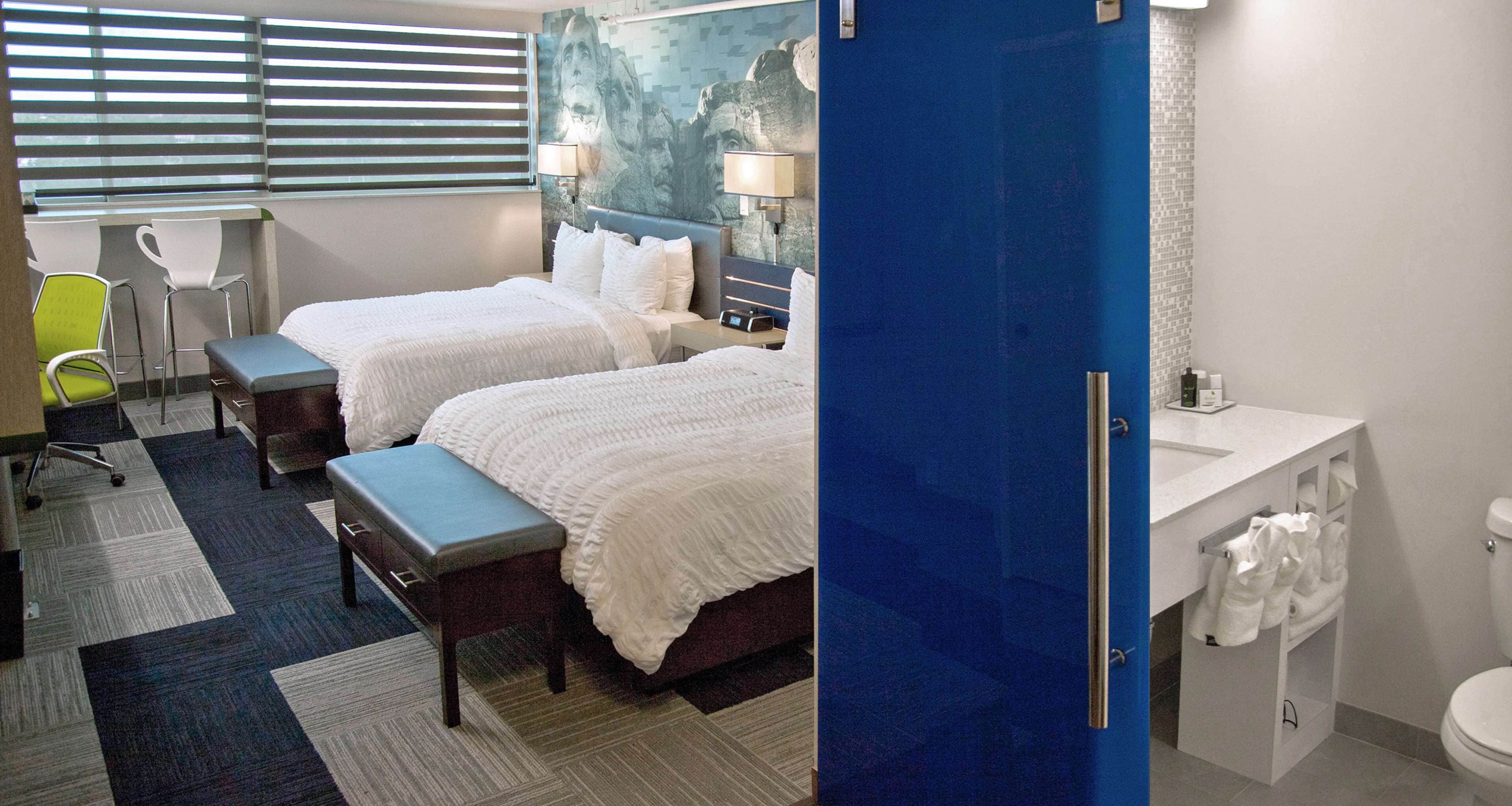 standard room, 2 queen beds, non smoking, city view | premium bedding, pillow-top beds, laptop workspace, iron/ironing board