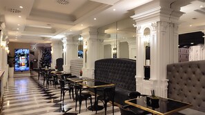 Lobby - Radisson Blu GHR Hotel, Rome (Rome)