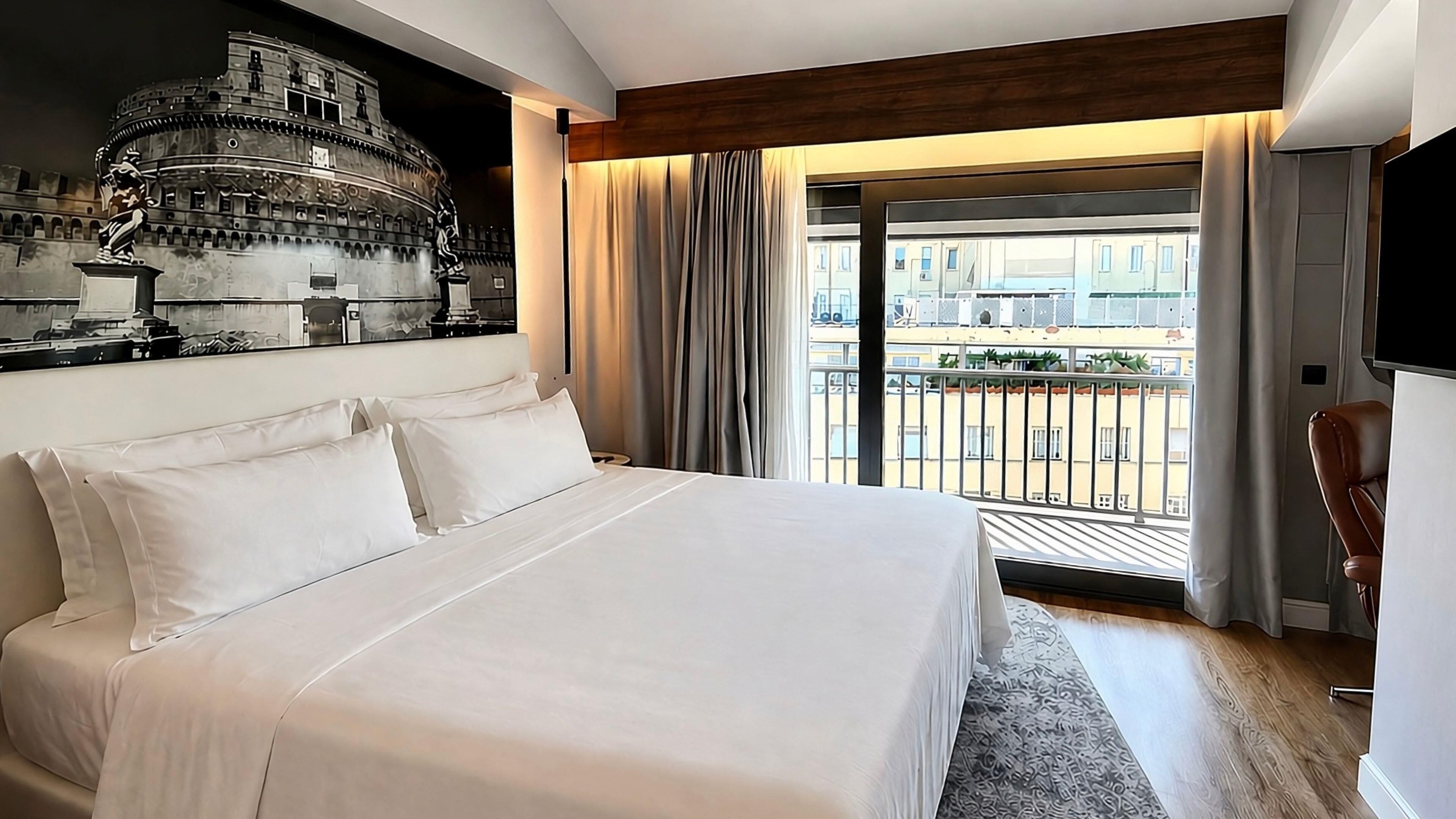 Suite, balkong | Sengetøy av topp kvalitet, dundyner, memory foam-senger og minibar