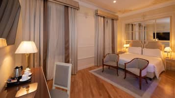 Premium Room | 1 bedroom, premium bedding, down duvets, memory-foam beds