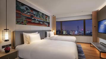 Premium bedding, minibar, in-room safe, desk