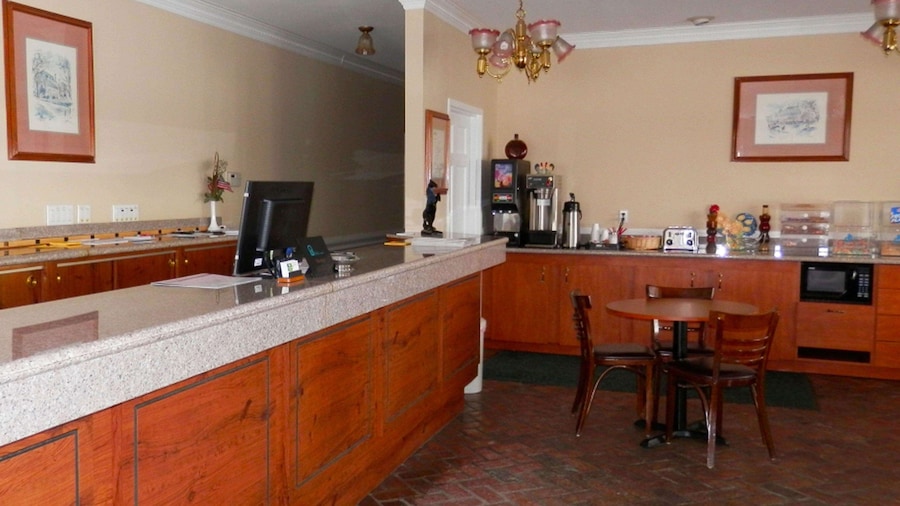 Magnuson Hotel Fowlerville