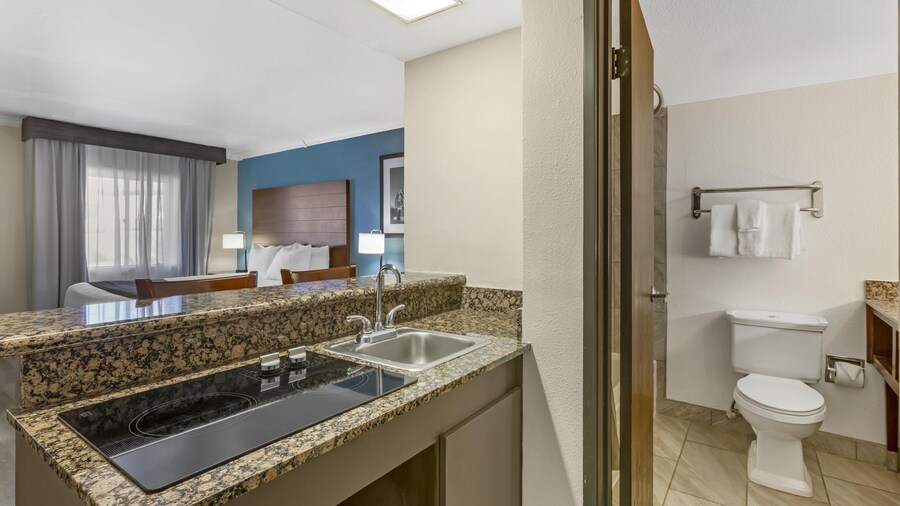 Best Western InnSuites Tucson Foothills Hotel & Suites