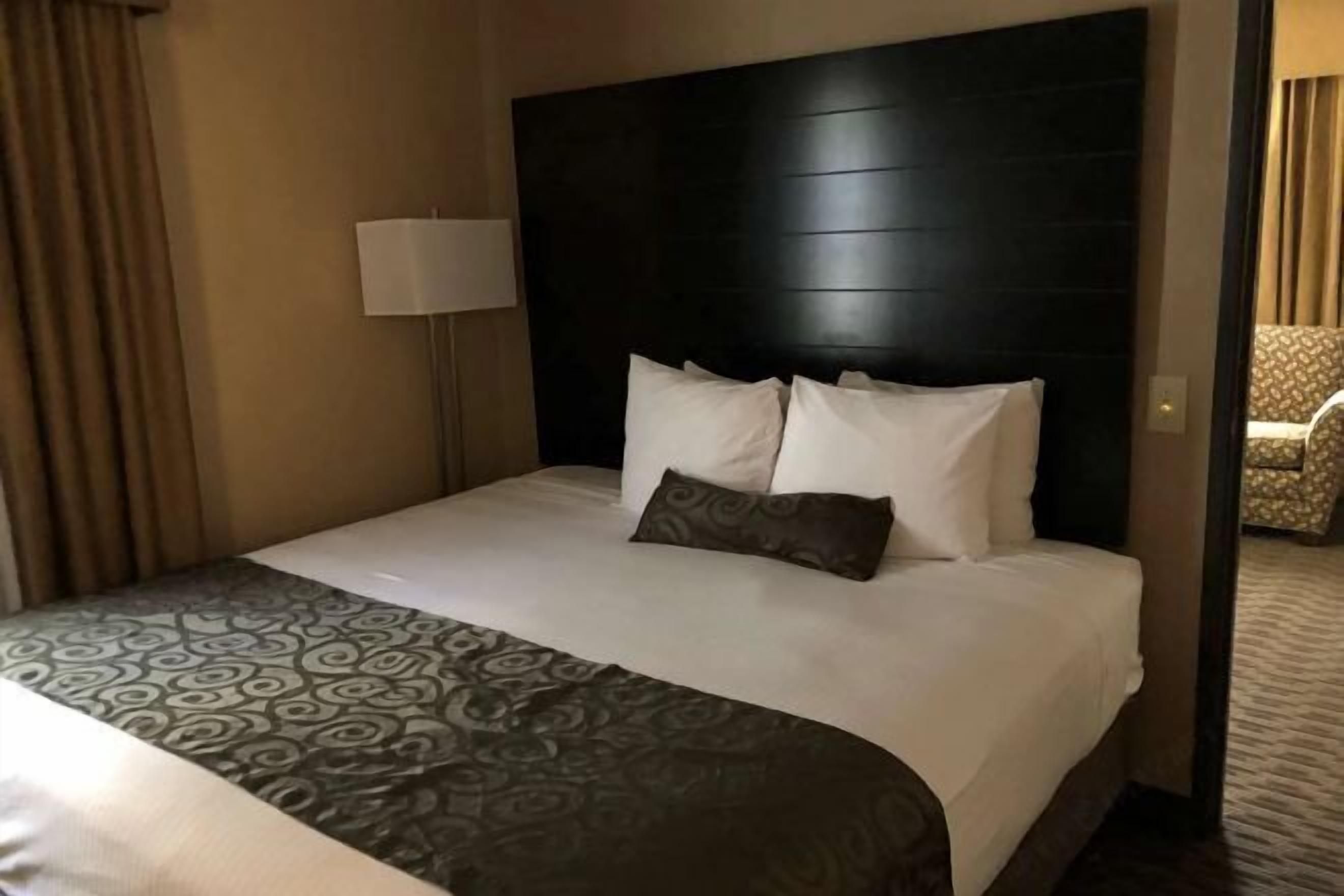 Pillow-top beds, in-room safe, desk, laptop workspace