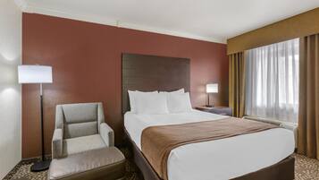 Standard Room, 1 Queen Bed, Accessible (Walk-in Shower)