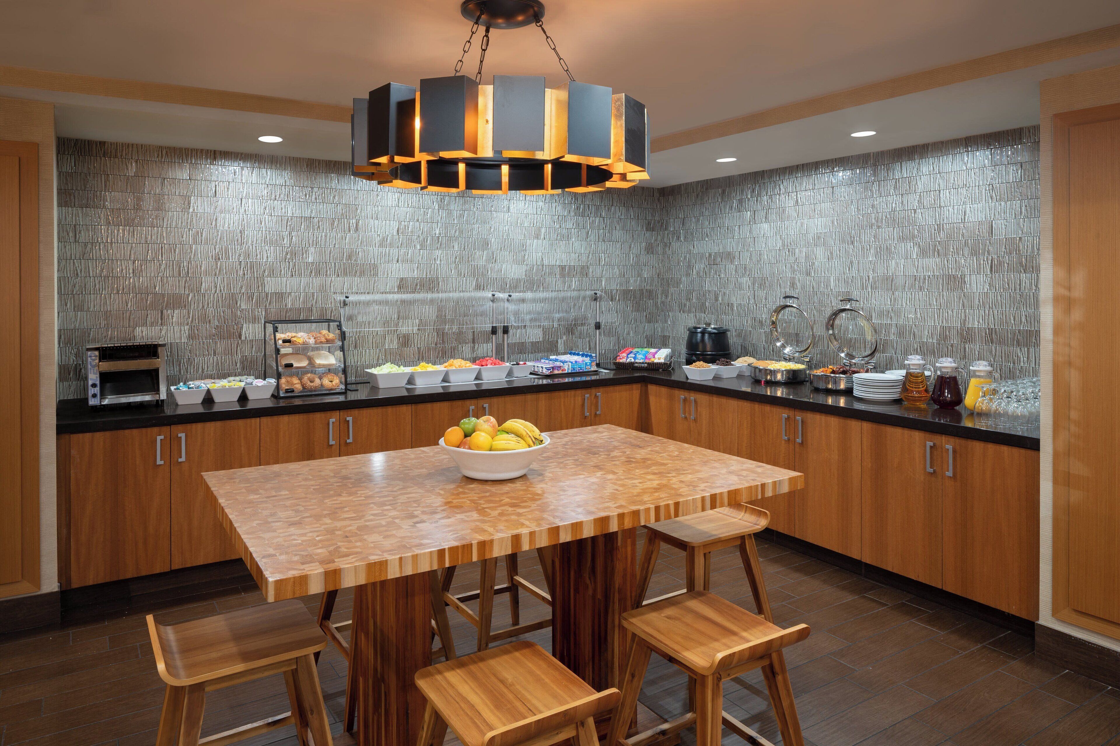 daily cooked-to-order breakfast (usd 20 per person)