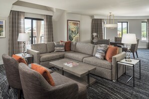 55-inch flat-screen TV with cable channels, TV, Netflix - Sheraton Park City (Park City)