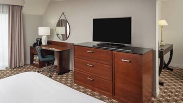 Junior Suite, 1 Double Bed, Balcony | Premium bedding, down comforters, in-room safe, desk