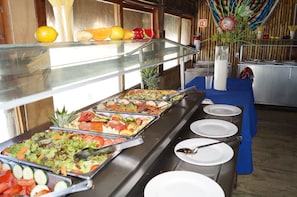 Frühstück, Mittagessen, internationale Küche, Blick auf den Strand