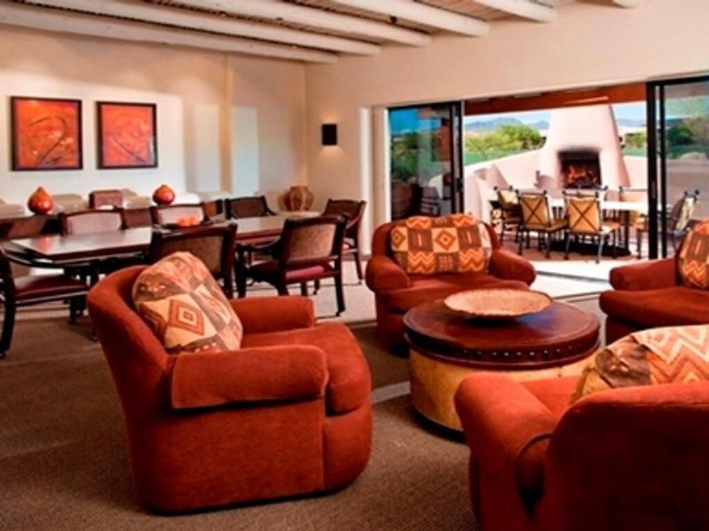 Dining | 5 restaurants, breakfast, lunch, dinner served; American cuisine