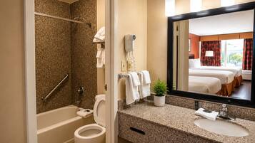 Standard Triple Room | Bathroom | Combined shower/tub, free toiletries, hair dryer, towels