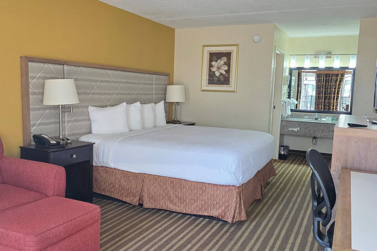 Premium bedding, pillowtop beds, in-room safe, desk