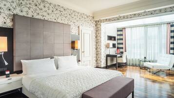 Suite, 1 Schlafzimmer, Stadtblick | 1 Schlafzimmer, hochwertige Bettwaren, Daunenbettdecken