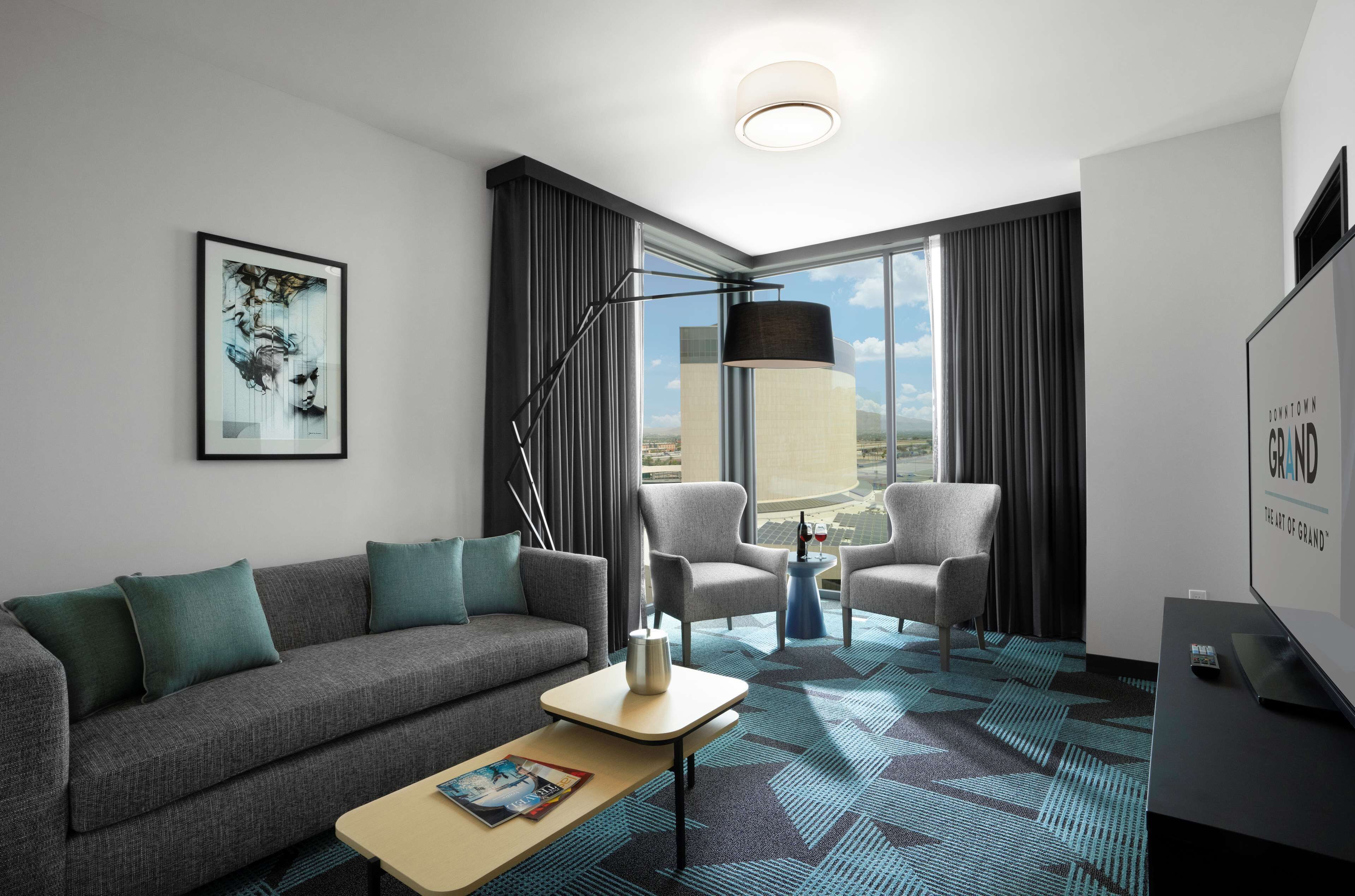 1 bedroom, pillow-top beds, in-room safe, blackout curtains