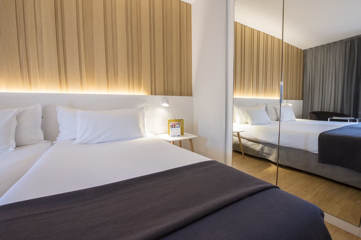 1 bedroom, down comforters, minibar, in-room safe