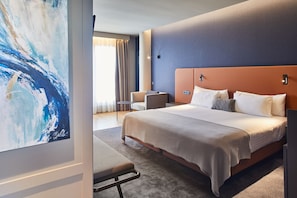 Quarto luxo, terraço | 1 quarto, edredons de pluma, frigobar, cofres nos quartos
