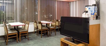 Travelodge by Wyndham Ridgeway Martinsville Area