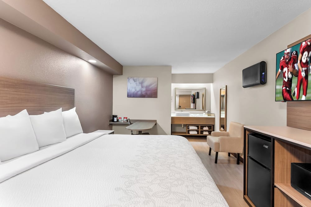 Red Roof Inn PLUS+ Chicago - Hoffman Estates