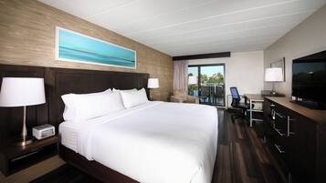 Bureau, chambres insonorisées, fer et planche à repasser