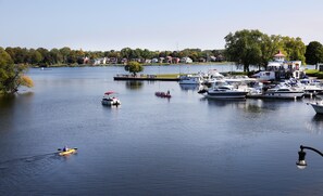 Exterior - Holiday Inn Peterborough-Waterfront, ON by IHG (Peterborough)