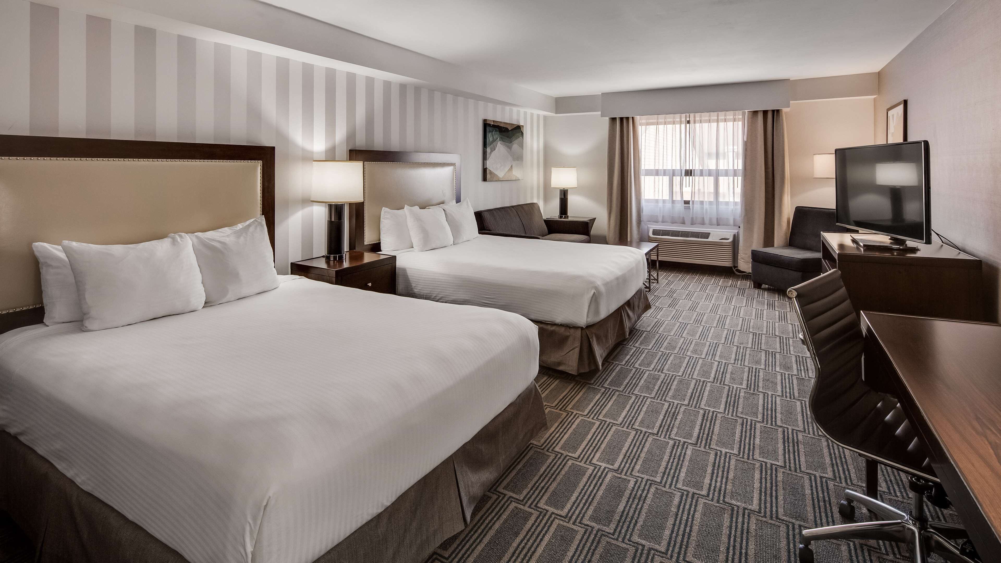 iron/ironing board, bed sheets