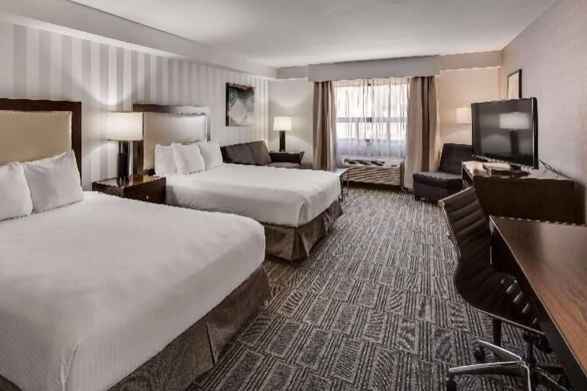 Seterika/papan seterika, cadar katil