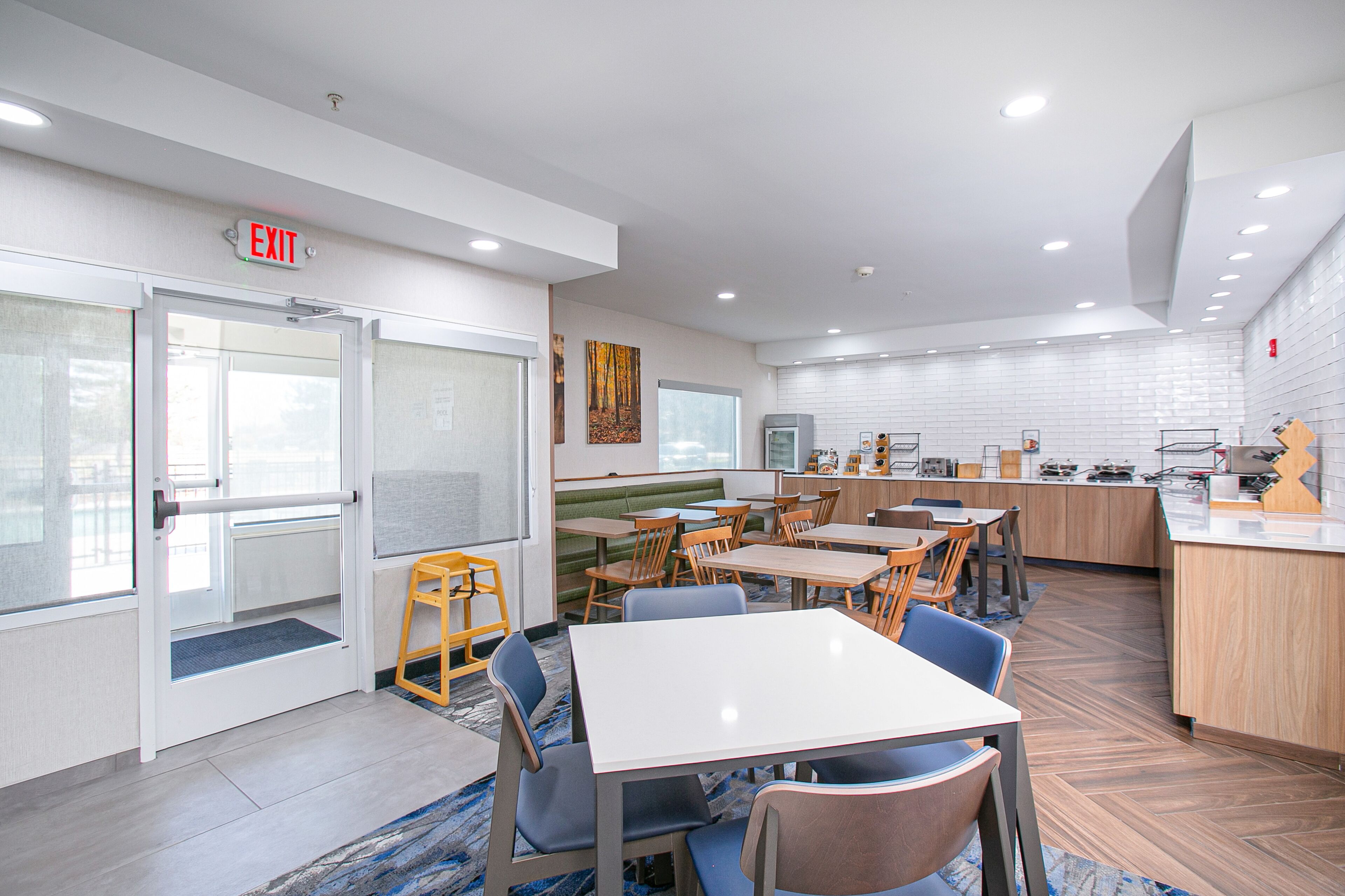 free daily continental breakfast