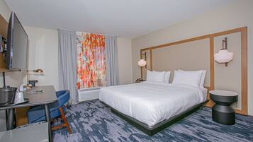 書桌、熨斗/熨衫板、免費嬰兒床、摺床/加床 (收費)