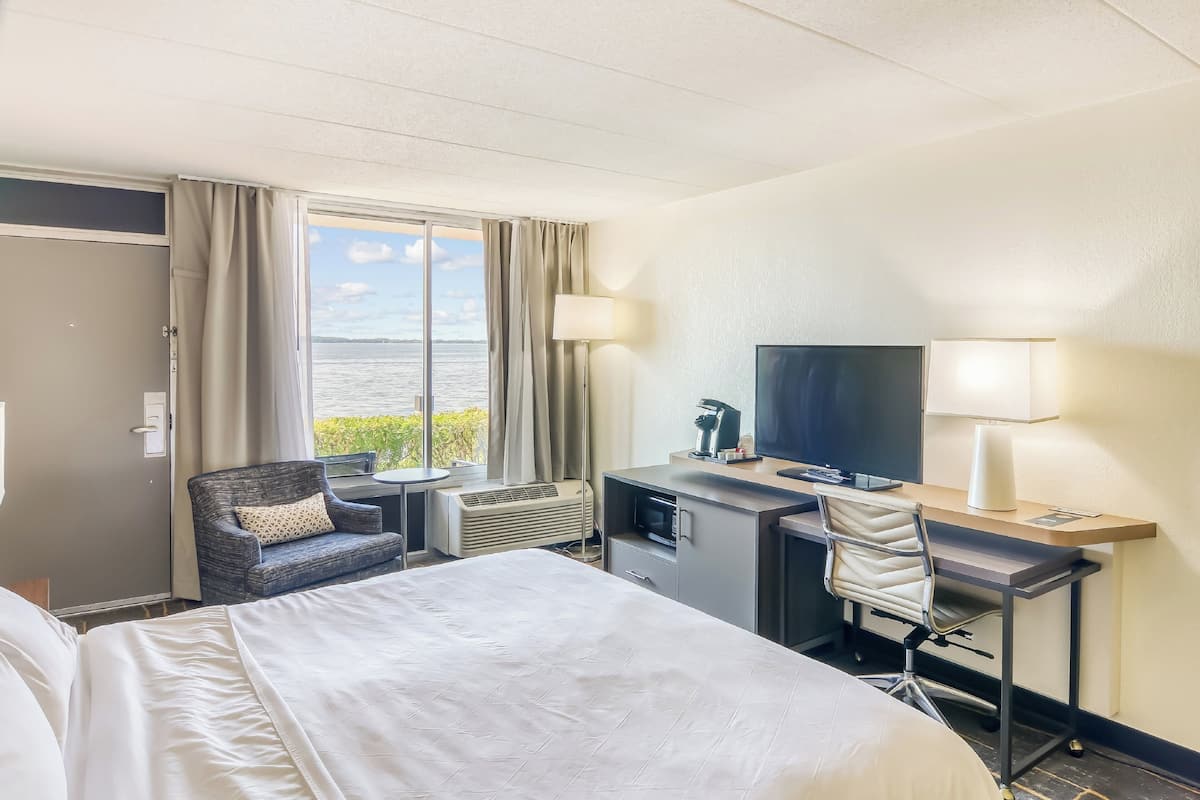 In-room safe, desk, blackout drapes, iron/ironing board