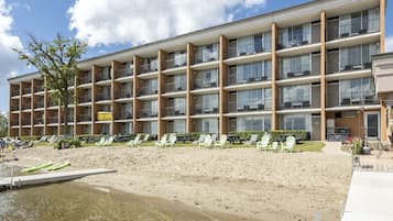 Private beach, kayaking, rowing