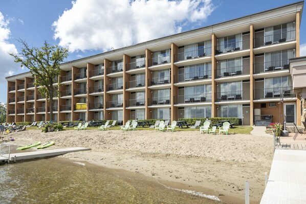 Privat strand, kajakpaddling och rodd/paddling