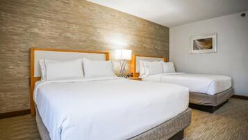 Ropa de cama de alta calidad y escritorio