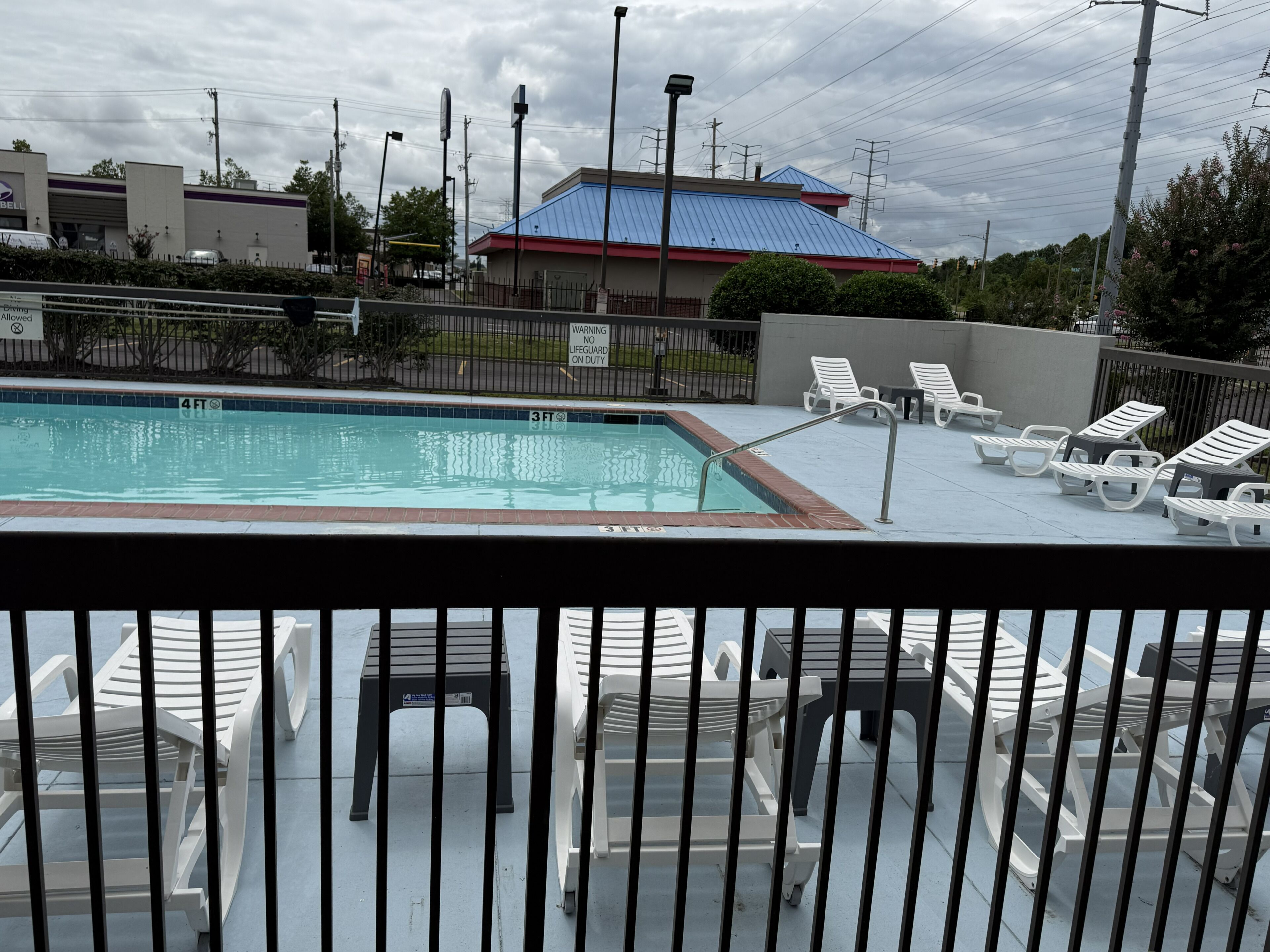 Piscina externa sazonal